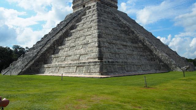 La pyramide de Kukulcan à Chichen Itza [gerunica27]