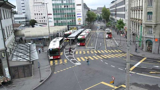 Le projet pour la place de la Gare "comporte des enjeux multiples et complexes" souligne la Ville de Fribourg. [ville-fribourg.ch]