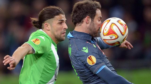 Rodriguez (à gauche) a souffert face à Higuain et Cie. [Peter Steffen]