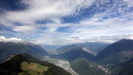 Vue depuis le sommet du Mont de l'Arpille, au-dessus de Martigny.