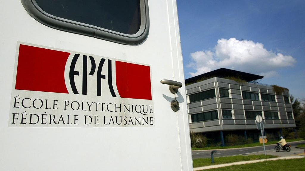 La facture du dernier chantier en cours à l'EPFL explose. [Keystone - Fabrice Cofrini]