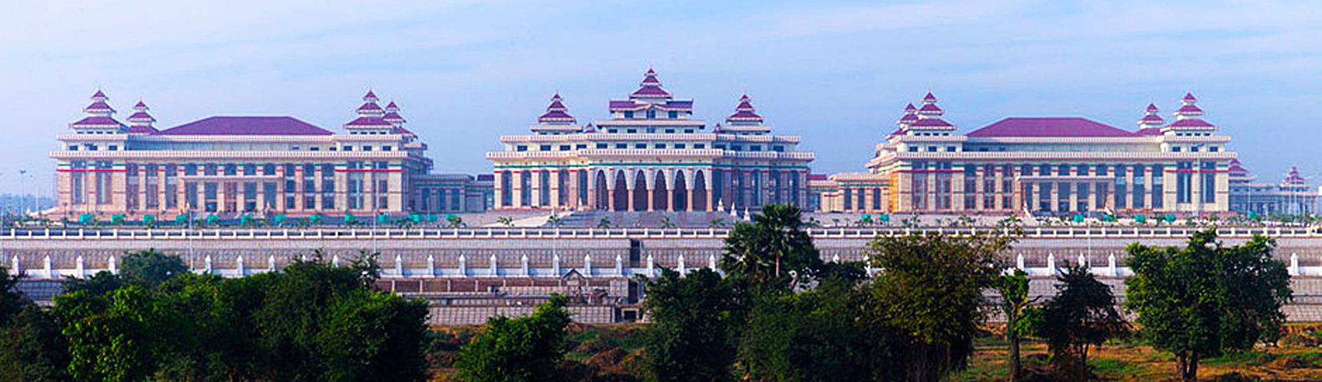 Le monumental Parlement birman dans la capitale Naypyidaw.
