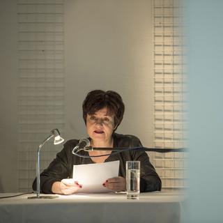 L'écrivain Pascale Kramer lors d'une lecture en 2014. [Keystone - Jean-Christophe Bott]