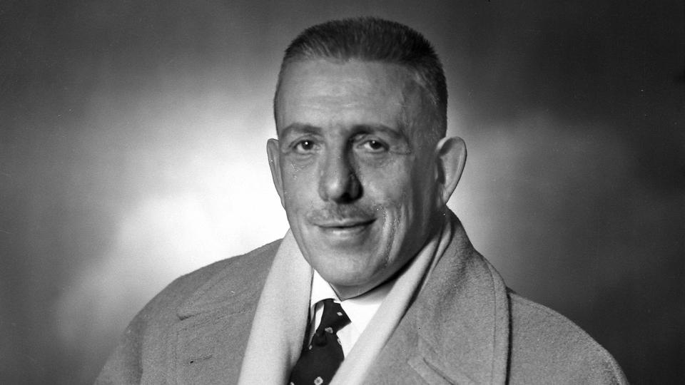 Le compositeur français Francis Poulenc en 1957. [Lipnitzki / Roger-Viollet / Roger-Viollet]