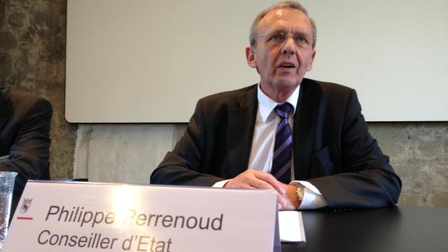 Le conseiller d'Etat Philippe Perrenoud a annoncé mardi 8 septembre 2015 sa démission. [RTS - Daniel Bachmann]