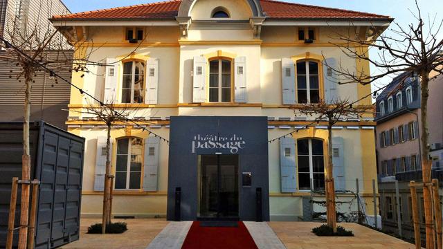 Entrée du Théâtre du Passage. [theatredupassage.ch - Benoît Frachebourg]