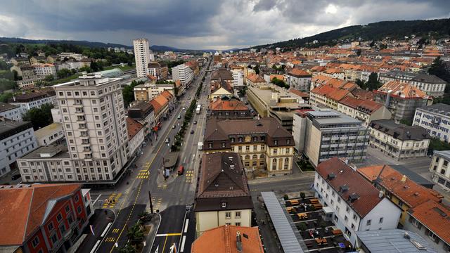 La Chaux-de-Fonds s'enfonce dans une crise financière douloureuse, avec un déficit budgétaire de plus en plus difficile à combler. [AFP - Fabrice Coffrini]