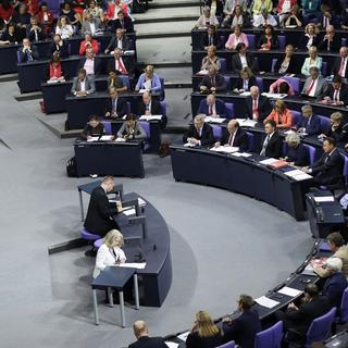 Le ministre allemand des Finances Wolfgang Schäuble devant le Bundestag, mercredi matin. [AP/Keystone - Markus Schreiber]