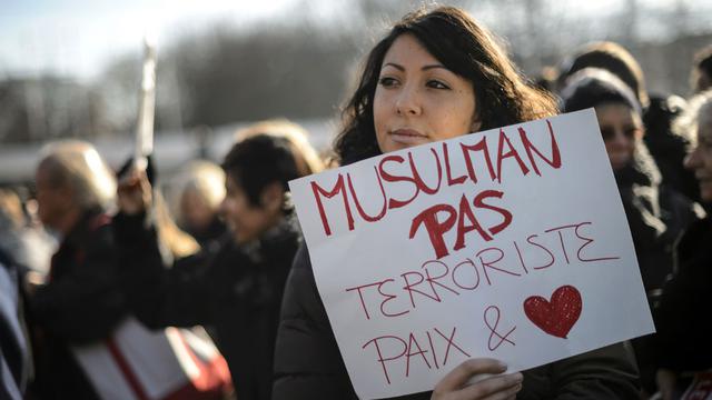 La communauté musulmane est partagée entre l’horreur de ce qu’il s’est passé et l’agacement face aux soupçons sous-entendus par ces appels. [AFP - Fabrice Coffrini]