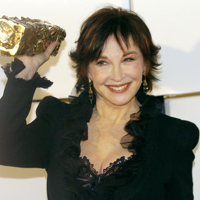 Marlène Jobert reçoit un césar d'honneur lors de la 32e Nuit des Césars, le 24 février 2007 à Paris. [AFP - Stéphane de Sakutin]