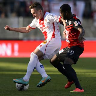 En football, le FC Sion a rendez-vous avec la coupe suisse en quart de finale contre Aarau. [Keystone - Laurent Gilliéron]