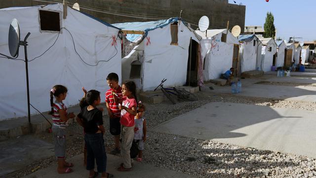 Des enfants syriens dans le camp de réfugiés de Marj, au Liban. [AP Photo/Bilal Hussein]