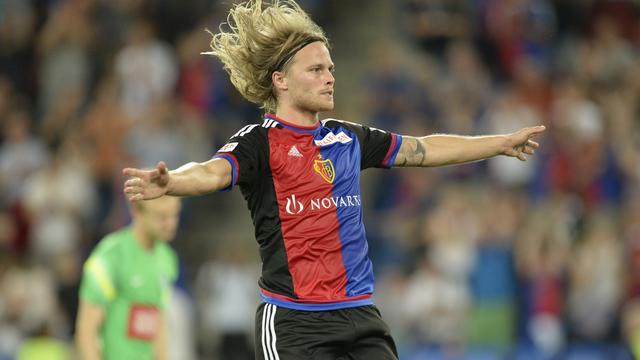 L'Islandais Birkir Bjarnason a inscrit son 1er but avec le maillot rhénan. [Georgios Kefalas]