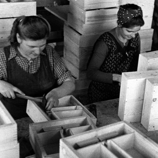 Des femmes réquisitionnées pour travailler dans une usine d'armement en Allemagne pendant la Seconde Guerre mondiale (image d'illustration). [Berliner Verlag / Archive]