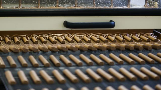 Une usine de production de chocolats à Courtelary, dans le Jura bernois. [Keystone - Christian Beutler]