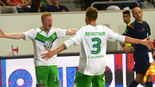 De Bruyne et Bendtner ont conjugué leurs efforts pour offrir le 1-1 à Wolfsburg. [Peter Steffen]