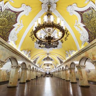 Métro de Moscou, station Komsomolskaya. [Fotolia - scaglier]