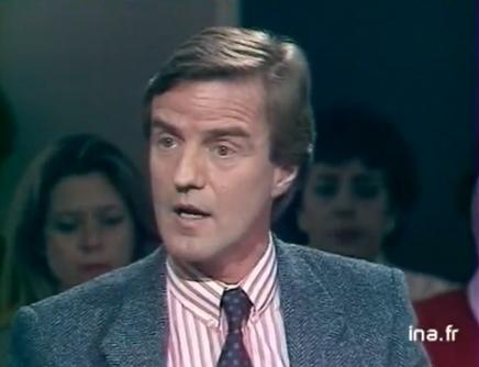 Bernard Kouchner à propos du statut des Boat people. [INA]