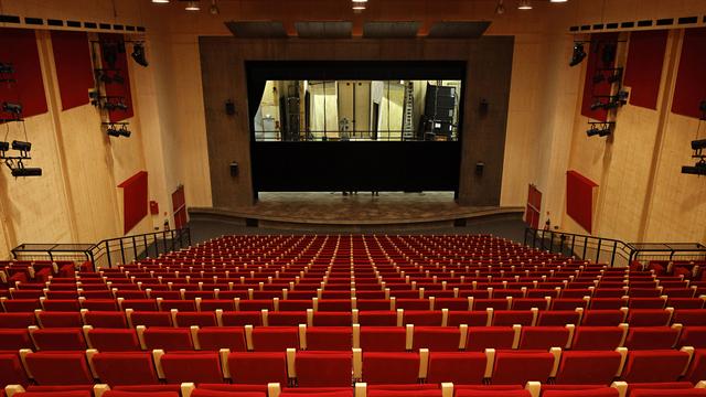 Théâtre éphémère de la Comédie-Française dont le Grand Théâtre de Genève a acquis les éléments démontables. [geneveopera.ch - Christophe Raynaud de Lage]