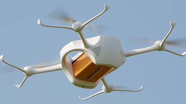 Le drone testé par La Poste est capable de transporter une charge d'un kilo sur dix kilomètres sans recharge de batterie. [La Poste]