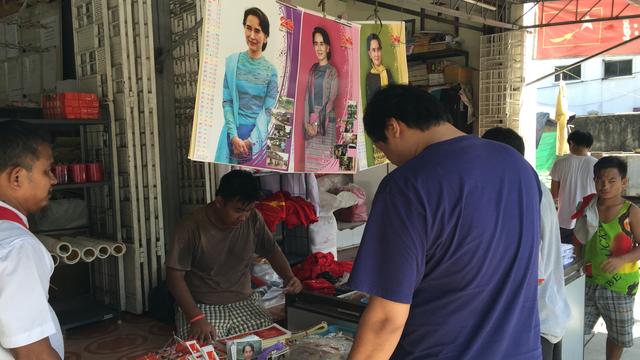 Aung San Suu Kyi, dont le parti est donné gagnant des législatives en Birmanie, est le symbole de la démocratie dans le pays. [Raphaël Grand]