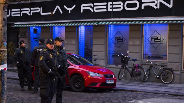 Deux personnes ont été arrêtées après une vaste opération de la police près d'un cybercafé. [afp - Odd Andersen]