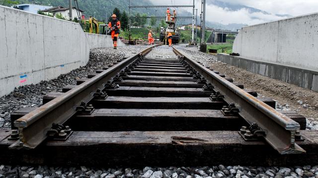 Au total, les surcoûts de l'infrastructure ferroviaire s'élèvent à 500 millions de francs pour la période 2013-2016. [Keystone - Carlo Reguzzi]