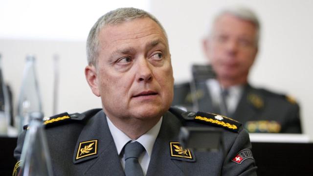 Le président de la Société suisse des officiers est intéressé par le modèle norvégien de service militaire. [Urs Flueeler - Keystone]