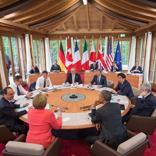 Les chefs d'Etat ou de gouvernement du G7 en réunion lundi au château d'Elmau. [AFP - Michael Kappeler/pool]
