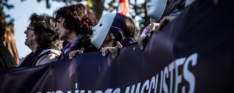 Manifestantes dans le cortège contre la violence faite aux femmes à Madrid, le 7 novembre 2015. [Victoria Herranz/NurPhoto]