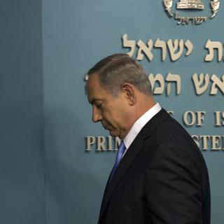 Benjamin Netanyahu s'est retrouvé accusé par l'opposition israélienne et le président palestinien Mahmoud Abbas de déformer l'histoire. [ATEF SAFADI]
