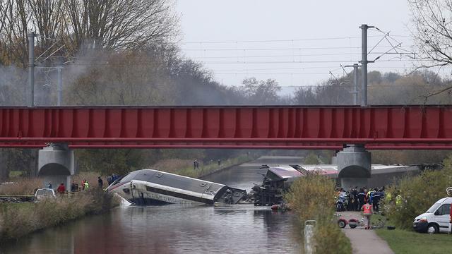 "L'enquête doit déterminer le nombre de personnes présentes dans le train" et combien parmi elles "n'étaient pas habilitées à y être". [Jean-Marc Loos]