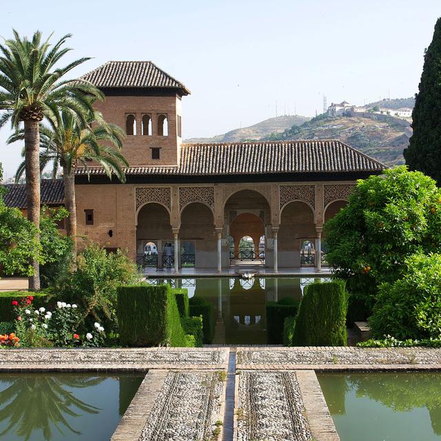 Dans les jardins de l'Alhambra à Grenade. [Only world / Only France / AFP - Guillaume Soularue]