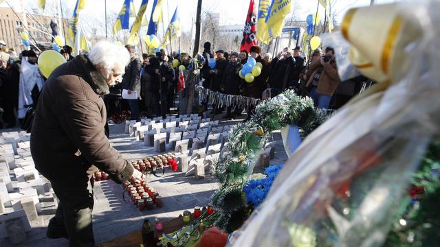 Commémoration des manifestations sur la place de l'Indépendance de Kiev. [Anadolu Agency/AFP - Vladimir Shtanko]
