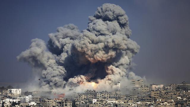 Gaza sous les bombes en juillet 2014. [AP/Keystone - Hatem Moussa]