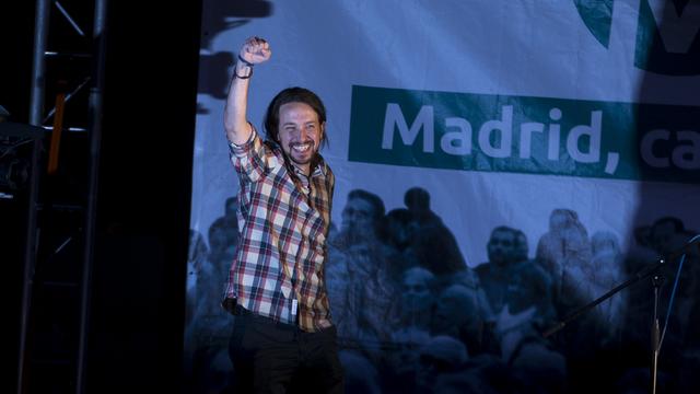 Le leader de Podemos Pablo Iglesias manifeste son soutien au parti local de gauche "Ahora Madrid". [Paul White]