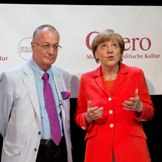 Frank A.Meyer a confié être sous le charme de la chancelière Angela Merkel. (ici à Berlin il y a un an) [Joerg Carstensen]