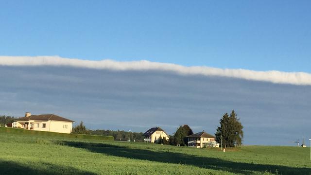 Le beau temps revient à Schmitten (FR), vers 8 heures. [Magali Frank]