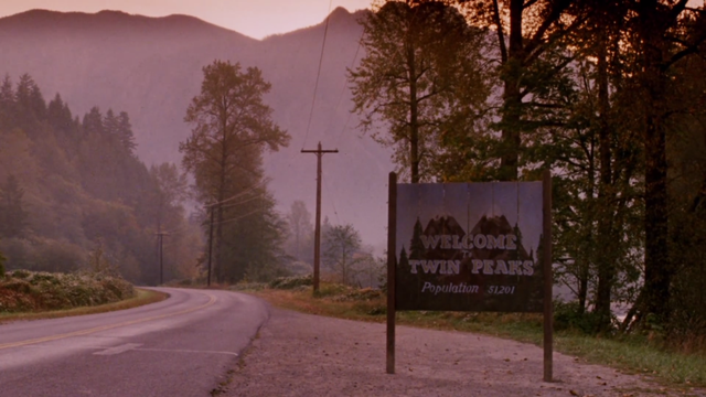 Capture d'écran du générique de la série Twin Peaks, sortie en 1990. [DR]