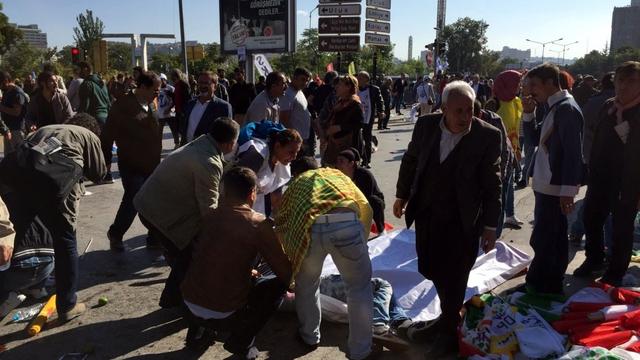 L'explosion à un carrefour près de la gare principale d'Ankara a fait de nombreuses victimes. [Anadolu Agency - Muammer Tan]