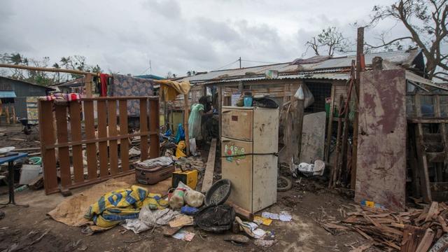 Des villages entiers ont été rasés par le cyclone Pam dans l'archipel de Vanuatu, où des milliers de personnes sont sans-abri. [EPA/GRAHAM CRUMB / UNICEF PACIFIC]