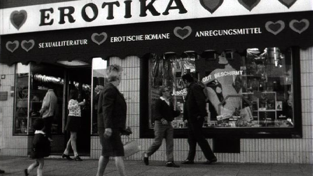 L'industrie du sexe est florissante en Allemagne, 1970 [RTS]