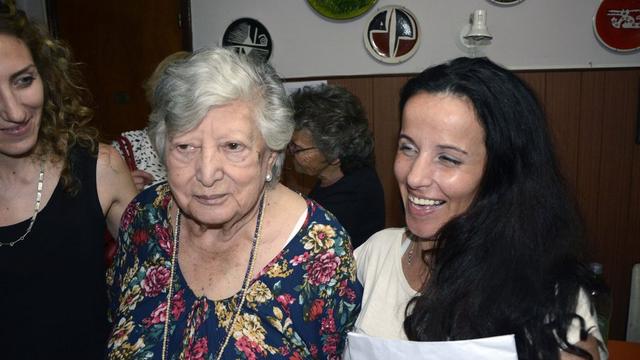 Malheureusement pour Maria Mariani, l'un des fondatrice du mouvement des Grands Mères de la Place de Mai, elle n'a pas retrouvé sa petite-fille Clara. [EPA/CARLOS CERMELE]