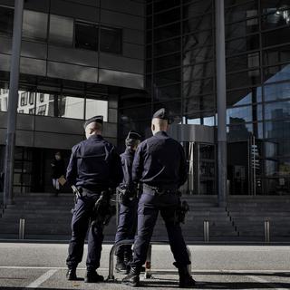 Le procès à huis-clos se déroule sous haute surveillance policière au tribunal de Grenoble. [AFP - Jeff Paschoud]