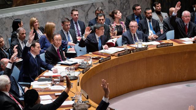 Le Conseil de sécurité de l'ONU en plein vote d'une résolution sur le financement du terrorisme. [Bryan Thomas]