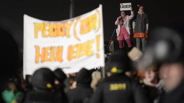 Environ 13'000 contre-manifestants ont participé à différents cortèges dans la ville pour dénoncer ce mouvement populiste. [ROBERT MICHAEL]