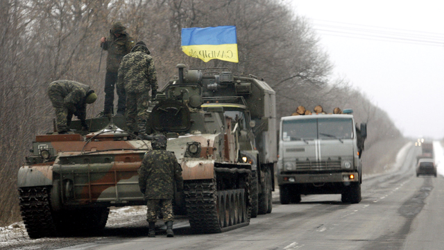 Les forces ukrainiennes quittent Debaltseve. [Anadolu Agency/AFP - Viktor Koshkin]