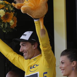 5 juillet, Zélande: Fabian Cancellara endosse le maillot jaune pour la 29e fois sur le Tour de France. Le Bernois finit 3e de l'étape du jour, et passe devant grâce au jeu des bonifications. [Laurent Cipriani]