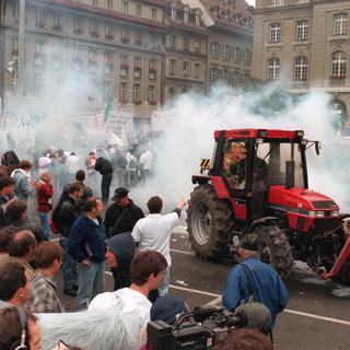 Manifestation paysanne de 1996 à Berne. [Keystone]
