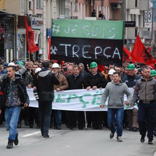 Entre 7000 et 30'000 personnes selon les sources ont manifesté dans les rues de Pristina au Kosovo, samedi 24 janvier. [AFP - Erkin Keci - Anadolu Agency]